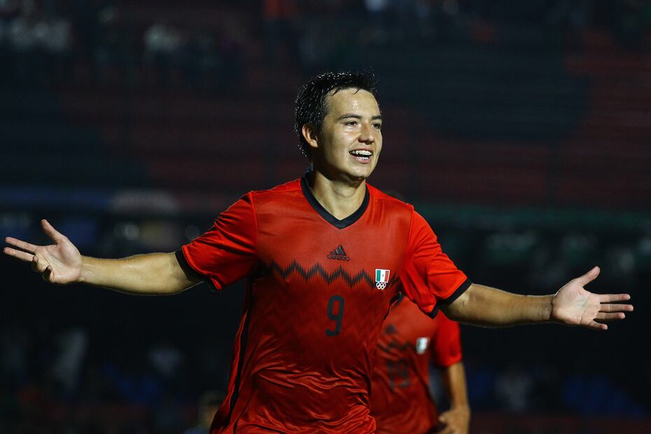 La carrera del mexicano ha estado llena de polémicas. Fotos: Imago7.