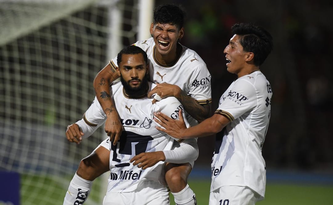 Juninho anotó tres goles en el triunfo de los Pumas sobre FC Juárez / Foto: Imago7