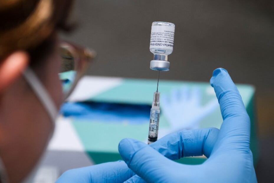 La vacunación no acabará con la pandemia, TODOS debemos poner de nuestra parte