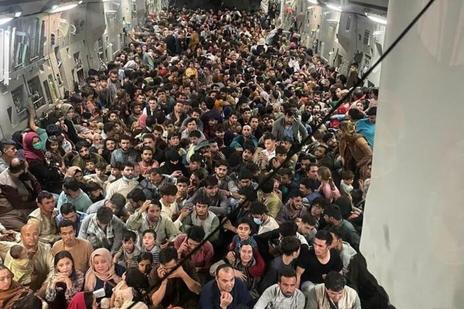 29 reglas extremas de los talibanes que ponen en peligro a las mujeres de Afganistán