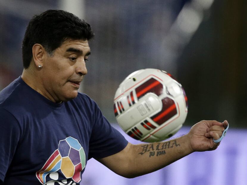 10 futbolistas que pasaron de las canchas a la cárcel
