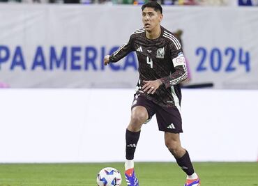 Edson Álavarez rompe el silencio tras su lesión con un mensaje de agradecimiento