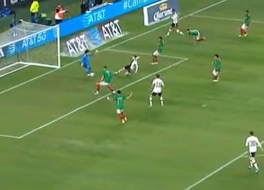 Así fue la soberbia atajada de Guillermo Ochoa ante Alemania