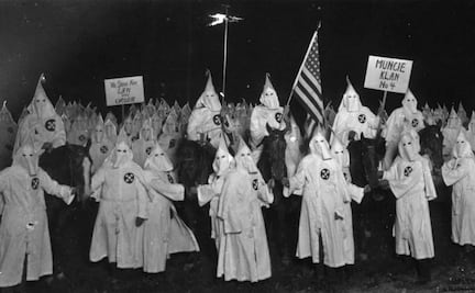 ¿Sabías que un 24 de diciembre se creó el Ku Klux Klan?