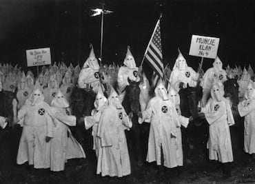 ¿Sabías que un 24 de diciembre se creó el Ku Klux Klan?