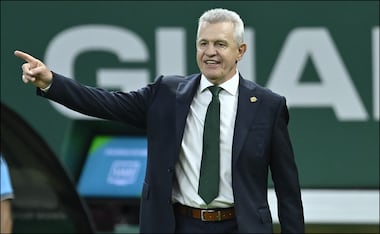 Javier Aguirre, durante el partido entre México y Corea del Sur. FOTO: Imago7