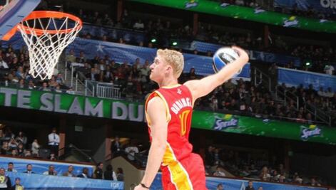 La historia del exjugador de la NBA que brilla en voleibol de playa de París 2024