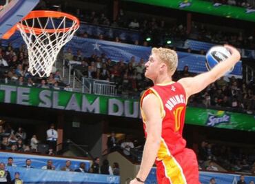 La historia del exjugador de la NBA que brilla en voleibol de playa de París 2024