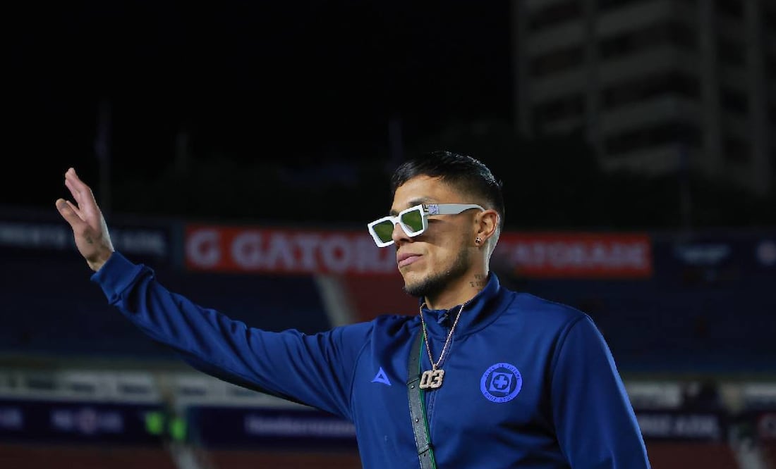 Carlos Salcedo rescindió su contrato con Cruz Azul y se despedirá de la afición en el duelo ante Toluca. Foto: Imago7