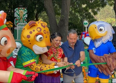 La FIFA se une a la tradición del Día de Muertos e inauguró una ofrenda en la Ciudad de México