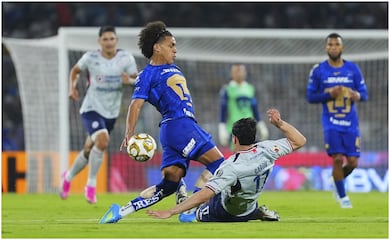Adalberto Carrasquilla es convocado al Mundial con Panamá pese a lesión sufrida contra Cruz Azul