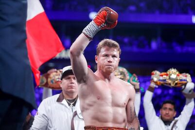 Canelo Álvarez revela que nunca tomó clases formales de inglés: "De un día para otro, ya lo hablaba"