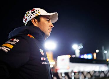 Checo Pérez realiza una maniobra arriesgada en el GP de Las Vegas