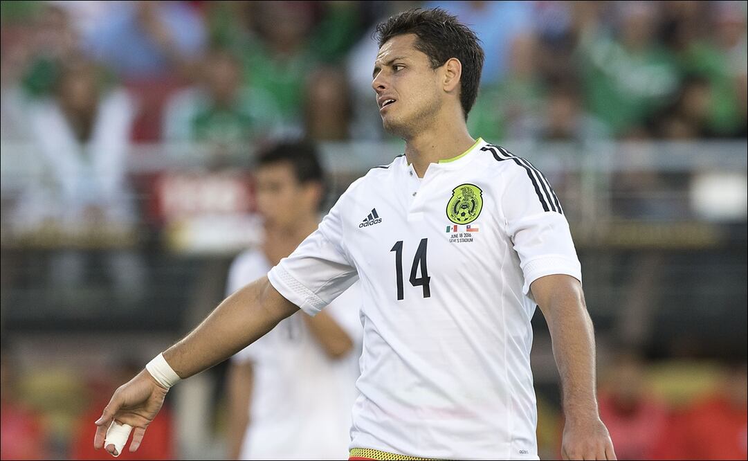 Chicharito Hernández le rogó al arquero de Chile detener la goliza en Copa América: “Por favor, diles que paren” / FOTO: Imago7