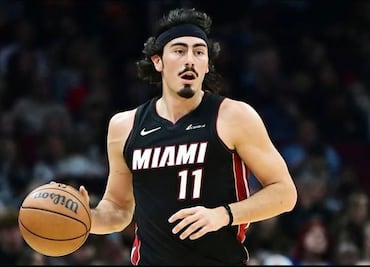 Jaime Jáquez tuvo gran detalle con la Selección Mexicana de Basquetbol Femenil; les regaló tenis