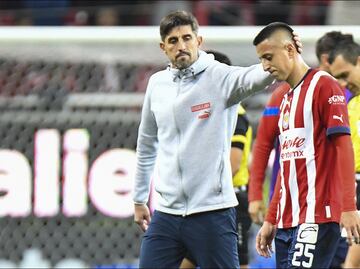 Veljko Paunovic manda contundente mensaje al Piojo Alvarado por su escándalo en Chivas