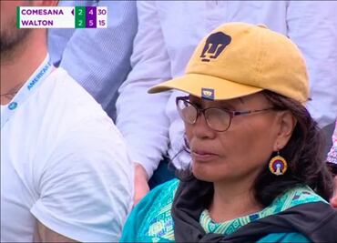 Aficionada de Pumas causa revuelo en redes tras aparecer en Wimbledon con una gorra de los felinos