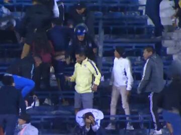 Aficionados del América no aguantaron la derrota ante Cruz Azul y comienzan una pelea