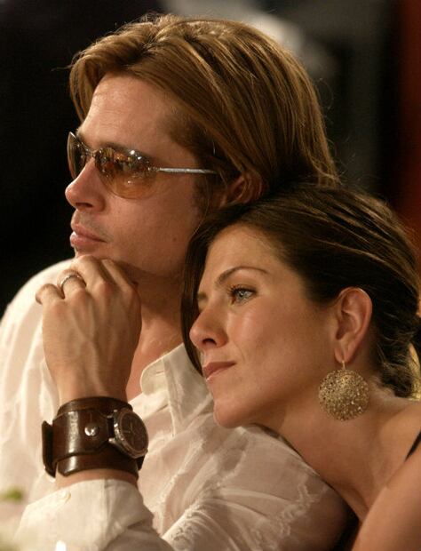 Brad Pitt cumple 53 años “como el perro de las dos tortas”