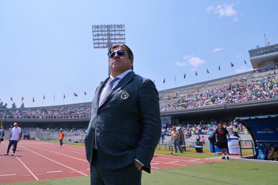 El Piojo Herrera cree que el Estadio Olímpico no se puede ver futbol de buena manera por lo lejano e incómodo que es. Foto: Imago7