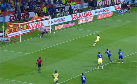 ¡América se pone al frente! Henry Martín cobró con un riflazo el penalti cargado de polémica