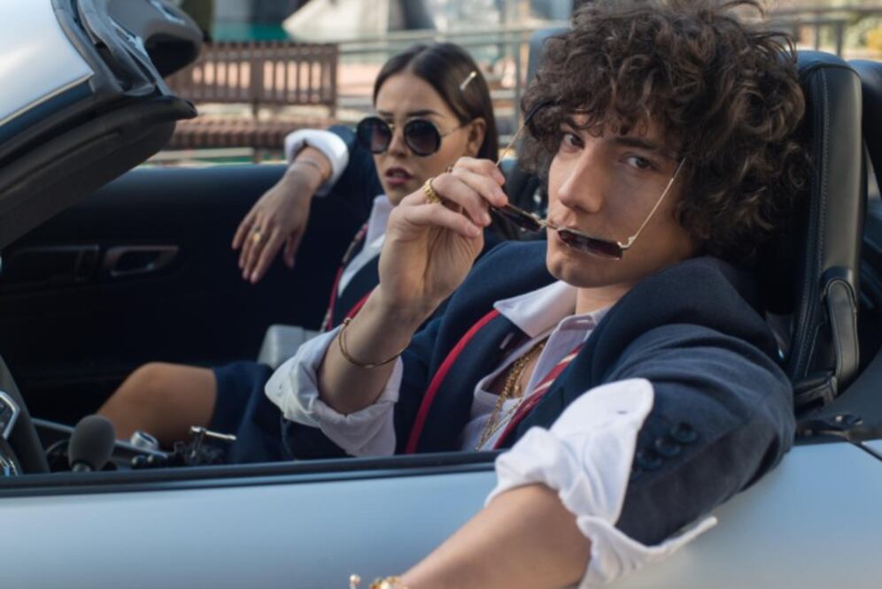 Tras el asesinato de una compañera, un estudiante desaparece, las lealtades cambian, llegan nuevos alumnos y los turbios secretos son más difíciles de ocultar. (Foto: Netflix)