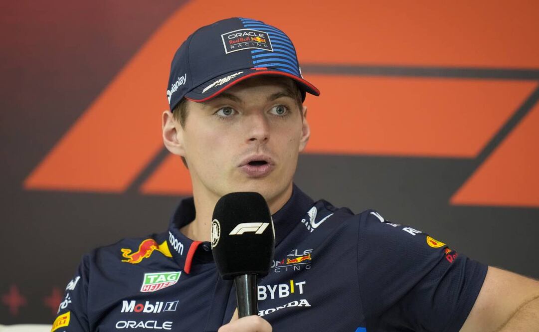 El piloto de McLaren también aplaudió el esfuerzo del Checo. Foto: AP.