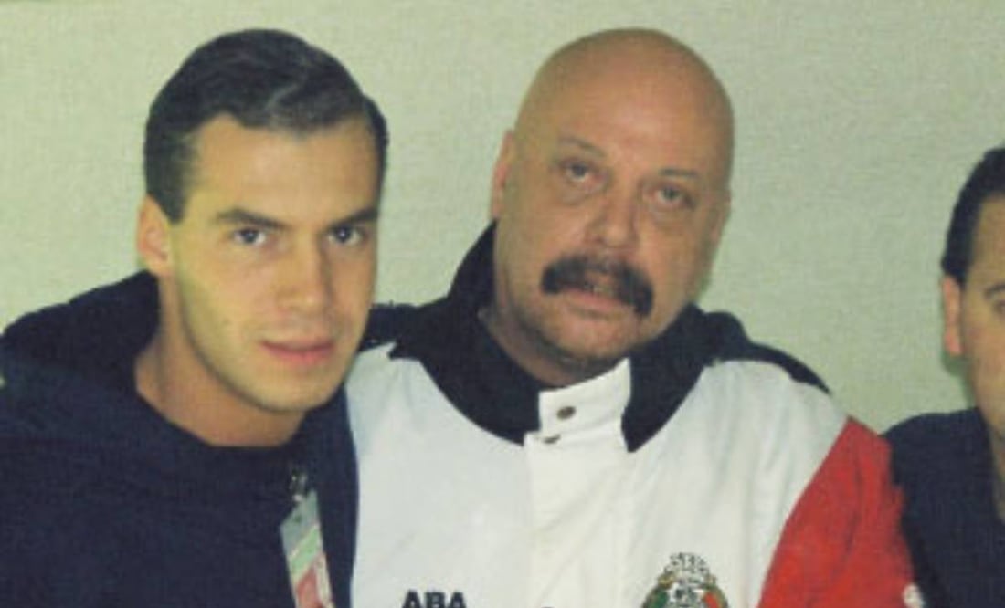 El Perro Bermúdez lamentó la muerte de André Marín, con quien compartió sus últimos años en Televisa. Foto: Especial