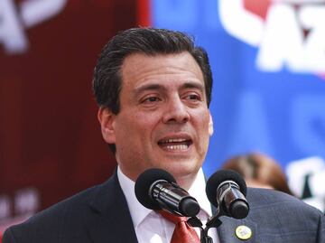 Mauricio Sulaimán compara a Julio César Chávez con Pelé