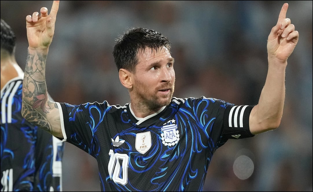Messi celebra tras anotar el segundo gol de Argentina en el duelo amistoso ante Zambia. FOTO: AP