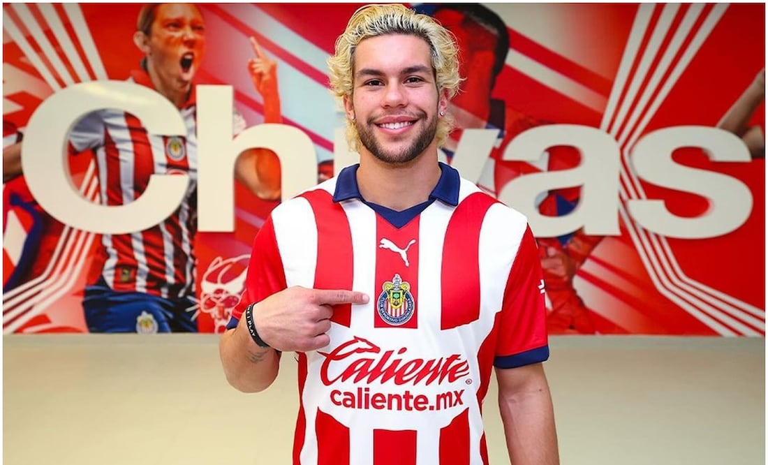 Cade Cowell con Chivas en su presentación / FOTO: Instagram @cc4_official