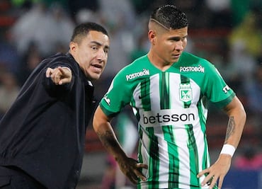Alcalde de Medellín explota contra la sanción que se le impuso a Efraín Juárez: "Nada más faltó expulsarlo de la ciudad"