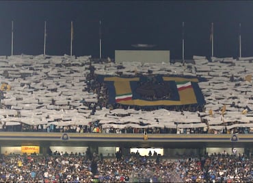 ¡Cuánta creatividad! La Rebel sorprendió con un mosaico en el Olímpico Universitario