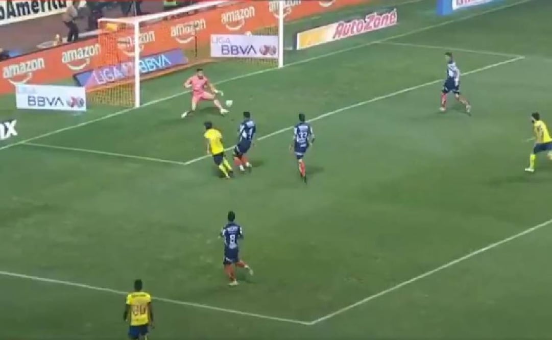 Alejandro Zendejas anota el segundo gol americanista. FOTO: Captura