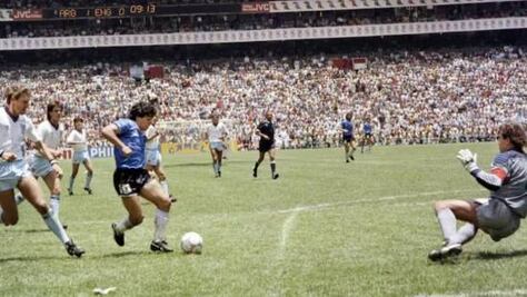 Maradona en el Mundial de México 86 protagonizó una de las mejores actuaciones en la historia de las Copas del Mundo