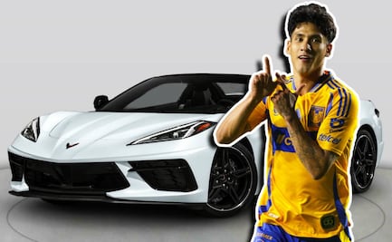 Uriel Antuna presumió su carro de lujo de más de 3 millones de pesos