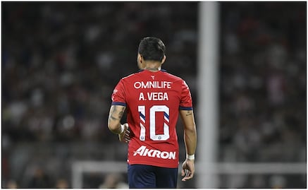 Alexis Vega y Chivas vislumbran una novela para separar caminos... el '10' se quiere ir gratis