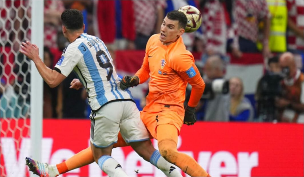 Así fue el penal a Julián Álvarez contra Croacia / Foto: Especial