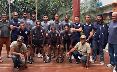 Nueva Caledonia llega a México bajo fuerte resguardo para el repechaje mundialista