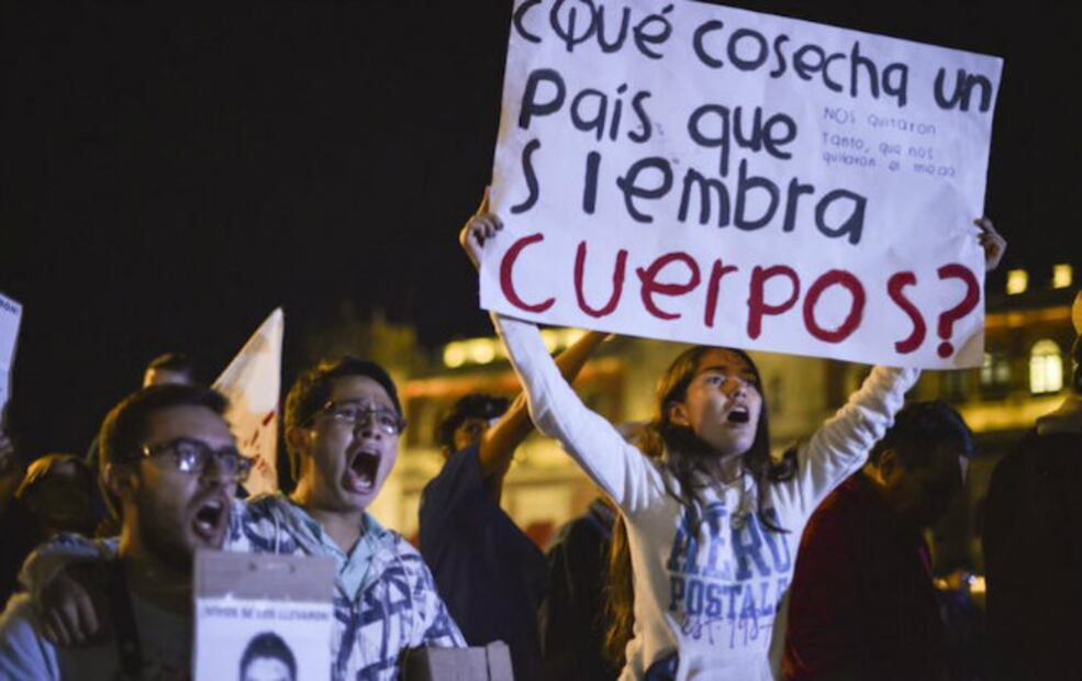 10 teorías espeluznantes que rodean el caso Ayotzinapa 