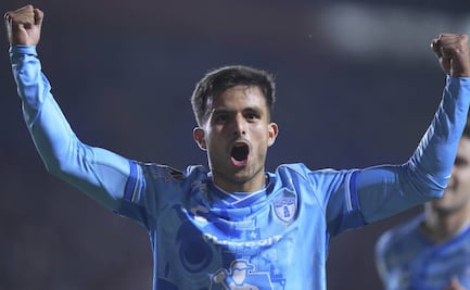 Pachuca consigue su primera victoria en casa y hunde a Santos