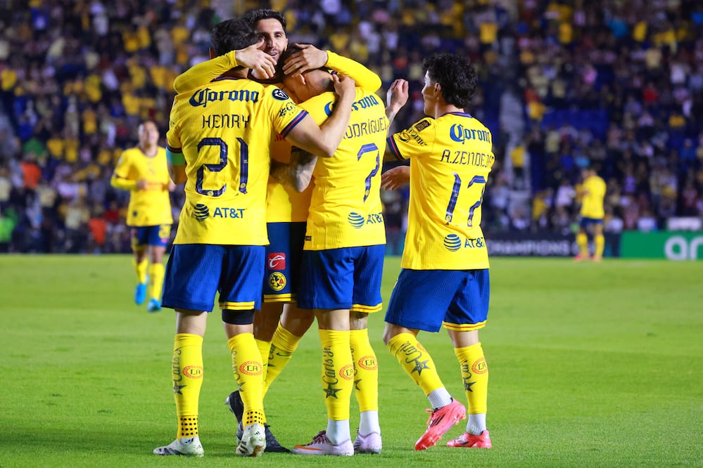 América en festejo de gol, tras golear a Chivas en la vuelta de los Octavos de Final; durante la Concacaf Champions Cup en el Estadio Ciudad de los Deportes - Foto: Imago7