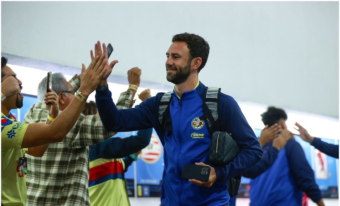 Miguel Layún llegando al Estadio Azteca antes de la Final ante Tigres / FOTO: Imago7