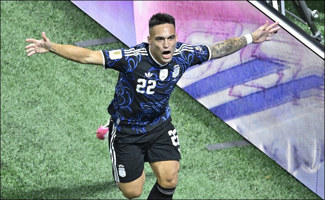 Lautaro Martínez celebra el gol del triunfo de la selección de Argentina ante Inglaterra. FOTO: Imago7