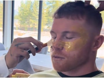 ¡Canelo Álvarez se cuida el rostro con 24 quilates de oro!