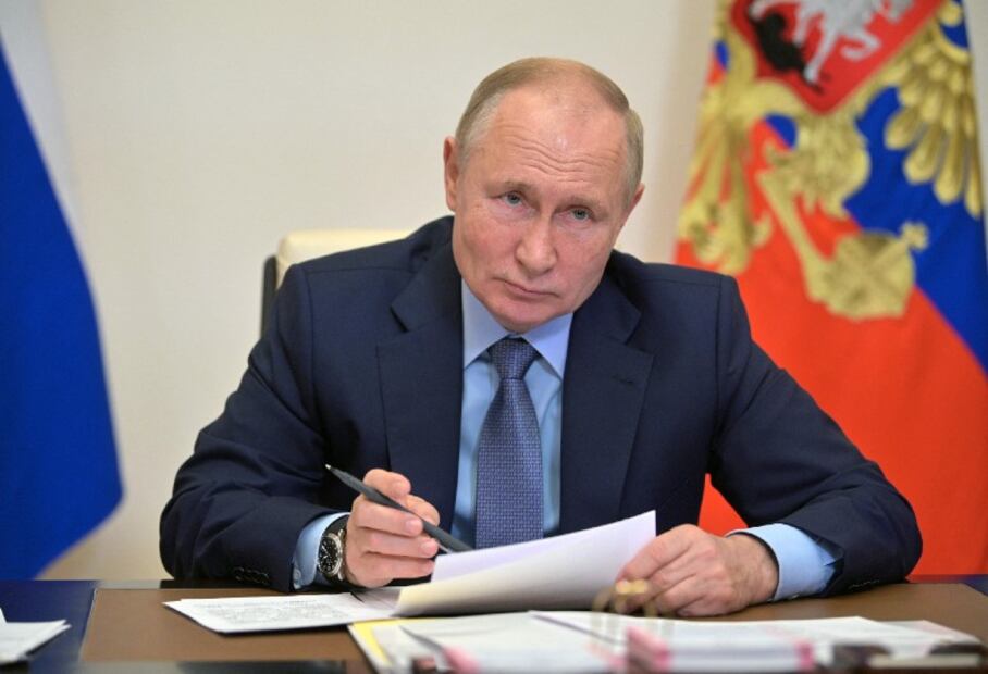 Por alza en muertes por Covid, Rusia anuncia cierres de servicios en el país