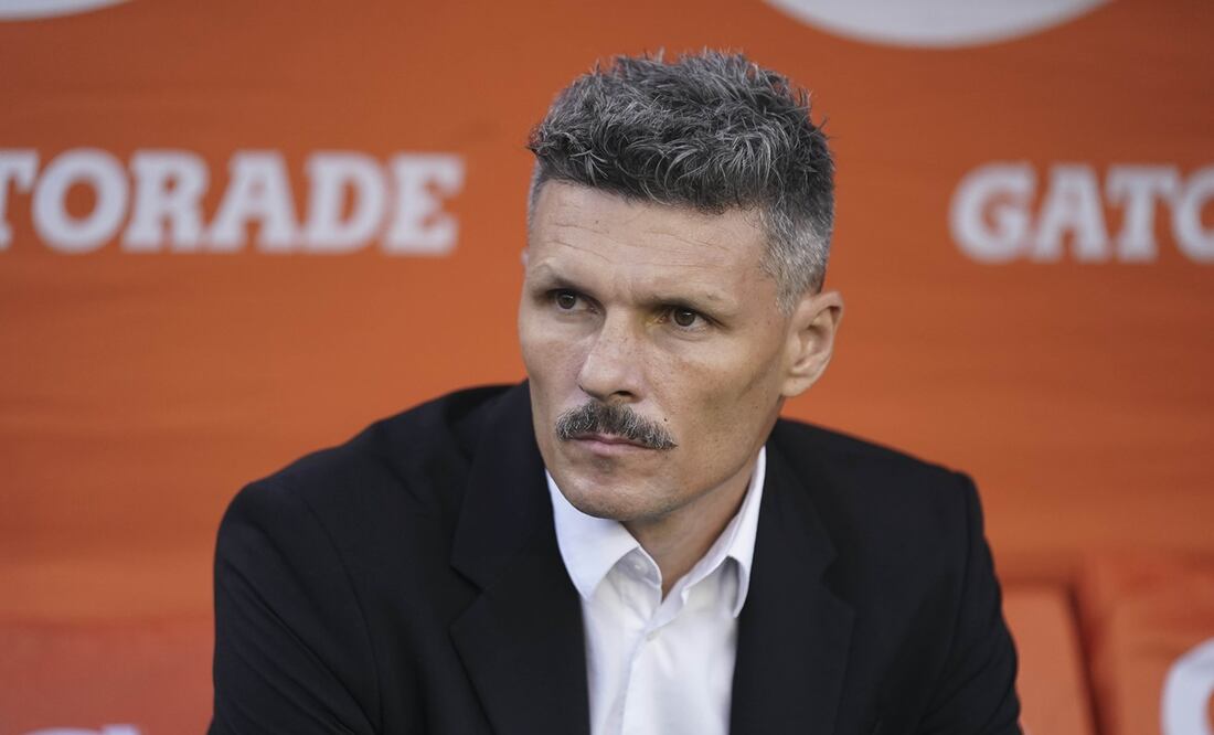 Rayados ratifica al Tano Ortiz como técnico, pese a fracasos en Liga MX y Concachampions