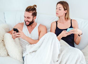 Cosas que ellas NO quieren encontrar en tu celular