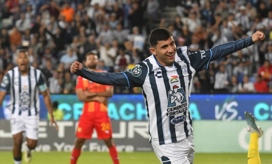 Bryan González festeja luego de que su gol abriera el marcador ante el Herediano. Foto: Imago7