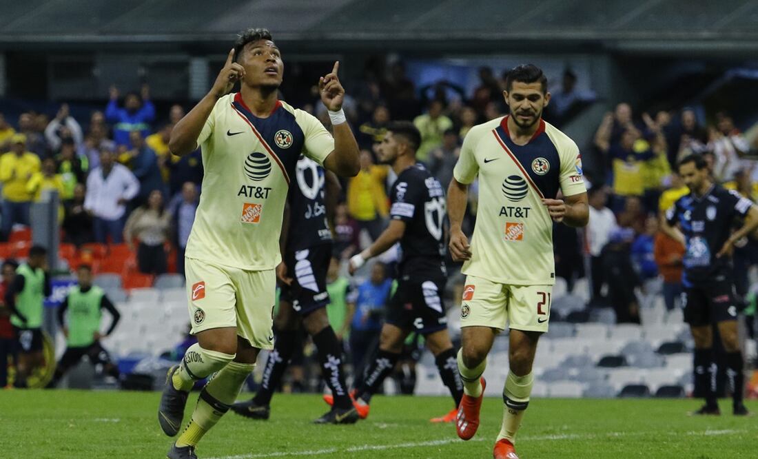 Roger Martínez y Henry Martín celebrando con América ante Pachuca en Copa América del Clausura 2019 / FOTO: Imago7